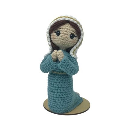 Nossa Senhorinha de Joelhos Amigurumi - Artesã Adriana Souza