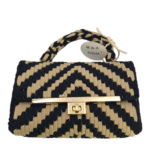 Bolsa de Mão Detalhe Dourado - Artesã Marlene